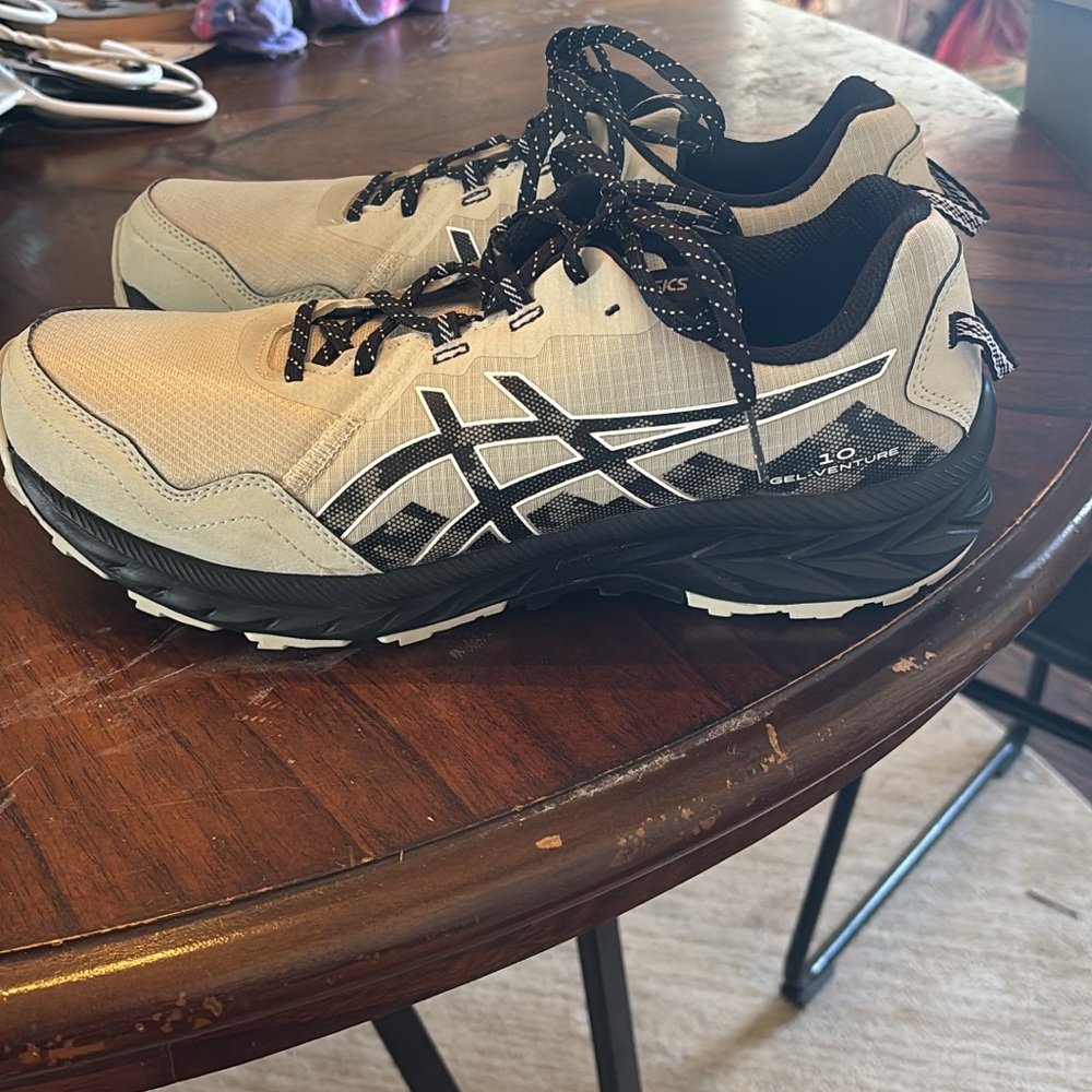ASICS Men's Cream and Black Athletic Shoes
